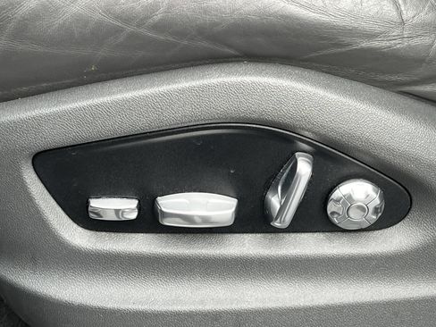 Used 2019 Porsche Cayenne image 17