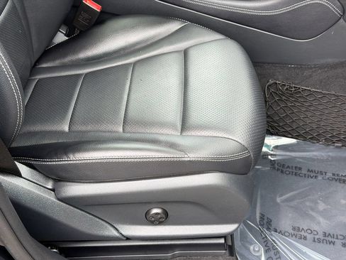 Used 2018 Mercedes-Benz GLC 300 4MATIC image 11