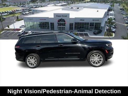 Certified 2021 Jeep Grand Cherokee L Summit w/ Advanced Protech Group IV AWD/4WD image 13