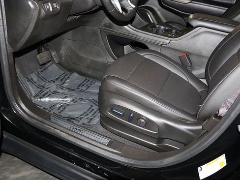 Used 2023 GMC Acadia SLT w/ Elevation Edition AWD/4WD image 25