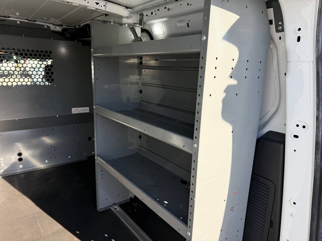 Used 2018 Ford Transit Connect XLT FWD image 23