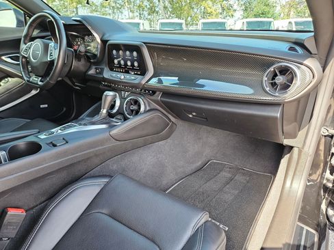 Used 2021 Chevrolet Camaro SS image 27