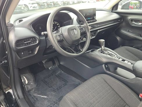 Used 2025 Honda HR-V LX image 28