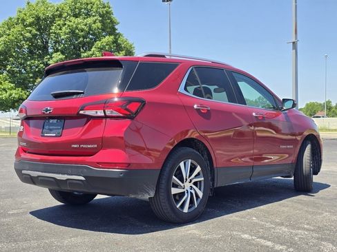 Used 2024 Chevrolet Equinox Premier AWD/4WD image 16