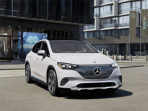 New 2025 Mercedes-Benz EQE 350+ 4MATIC SUV image 9