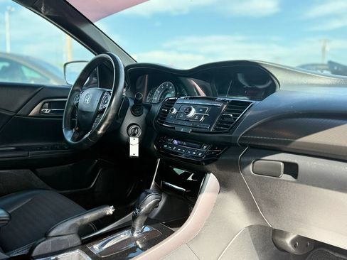 Used 2016 Honda Accord Sport image 32
