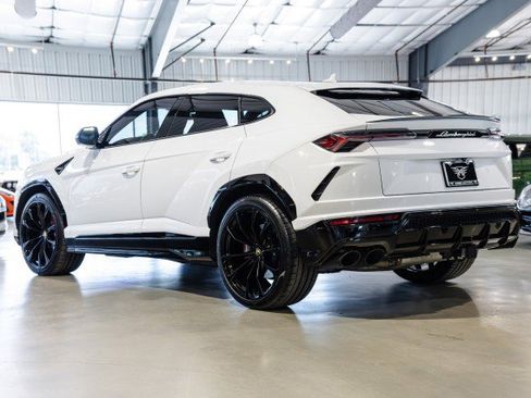 Used 2022 Lamborghini Urus AWD/4WD image 4