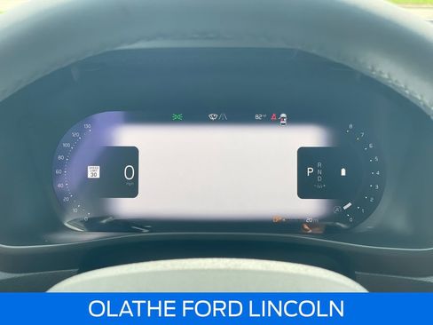Used 2023 Volvo XC40 B5 Ultimate w/ Protection Package Premier AWD/4WD image 18