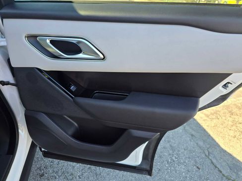 New 2026 Land Rover Range Rover Velar Dynamic SE image 13