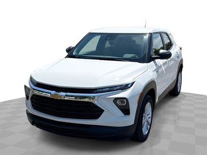 Used 2025 Chevrolet TrailBlazer LS w/ LS Convenience Package