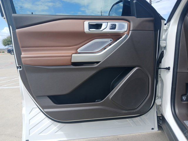 Used 2023 Ford Explorer King Ranch w/ Technology Package RWD image 18