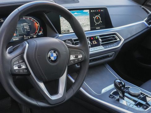 Certified 2023 BMW X5 sDrive40i w/ Premium Package image 10