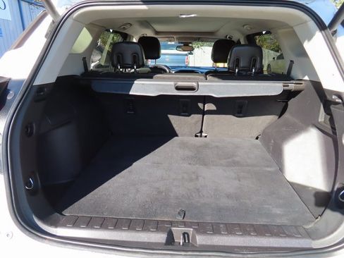 Used 2018 GMC Terrain SLT image 40