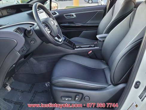 Certified 2020 Toyota Mirai FWD image 3