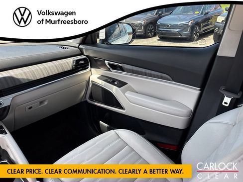 Used 2024 Kia Telluride SX Prestige AWD/4WD image 28