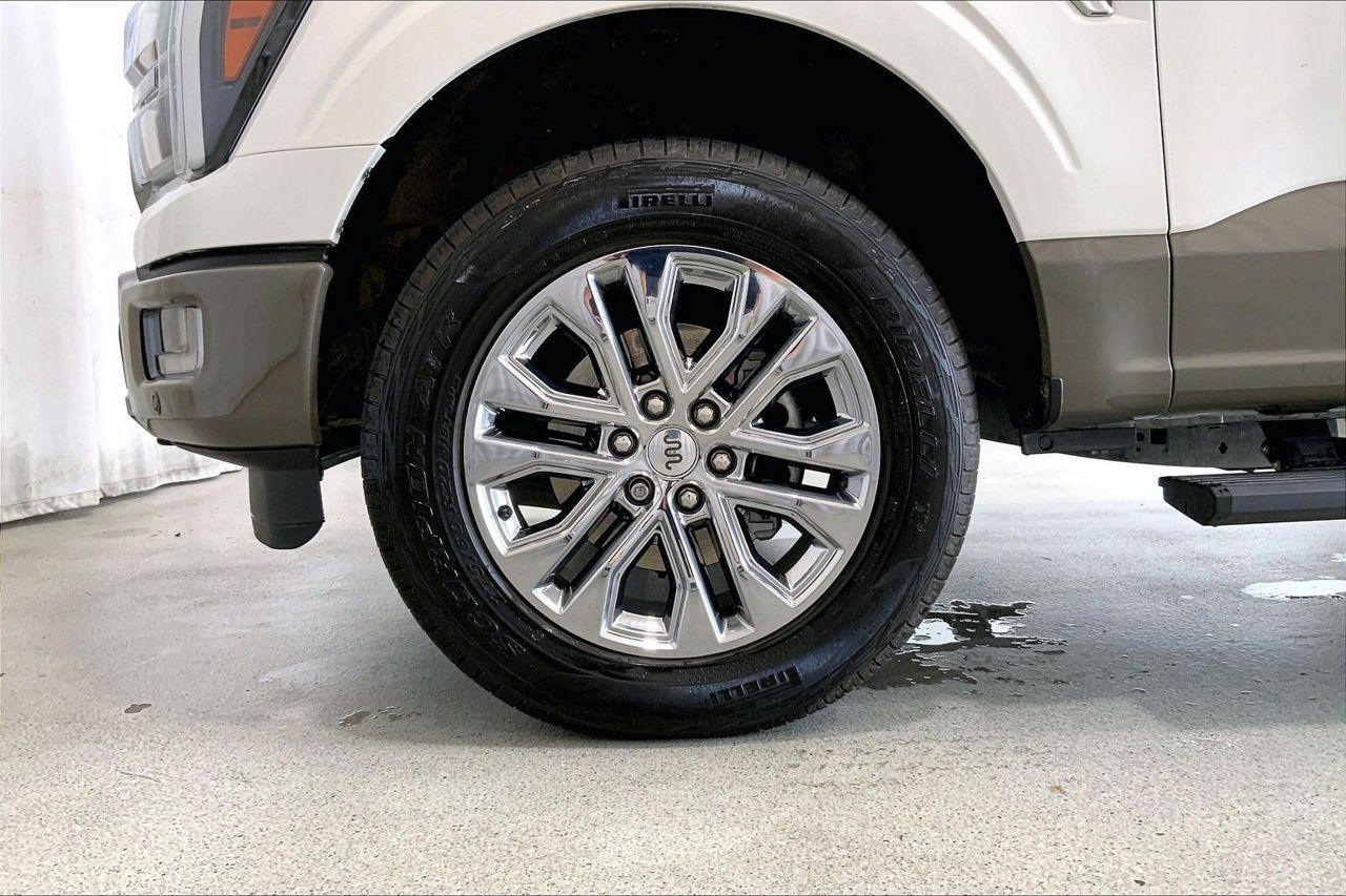 Used 2025 Ford F150 King Ranch w/ FX4 Off-Road Package AWD/4WD image 8