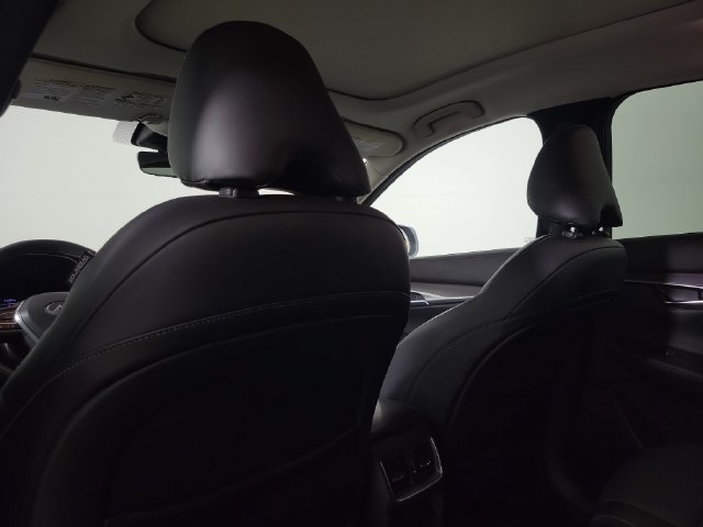 Certified 2023 INFINITI QX50 Luxe FWD image 16