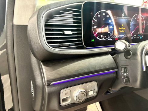 Used 2024 Mercedes-Benz GLE 350 4MATIC image 10