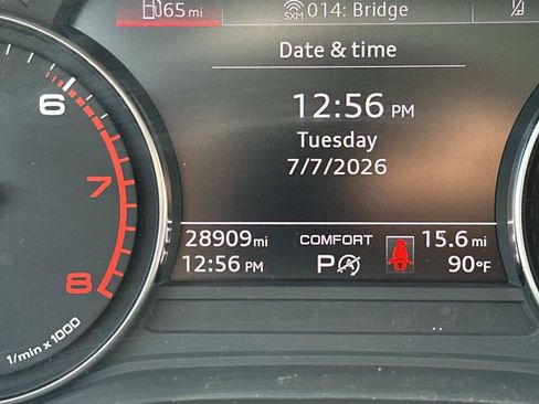 Used 2023 Audi Q5 2.0T Premium w/ Convenience Package AWD/4WD image 21