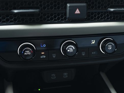 Certified 2026 Honda HR-V LX image 34