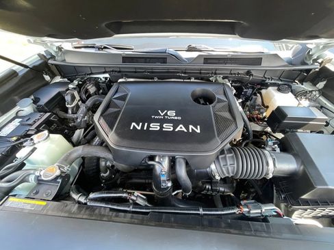 Certified 2025 Nissan Armada Platinum Reserve AWD/4WD image 30
