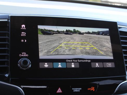 Used 2023 Honda Passport TrailSport image 15