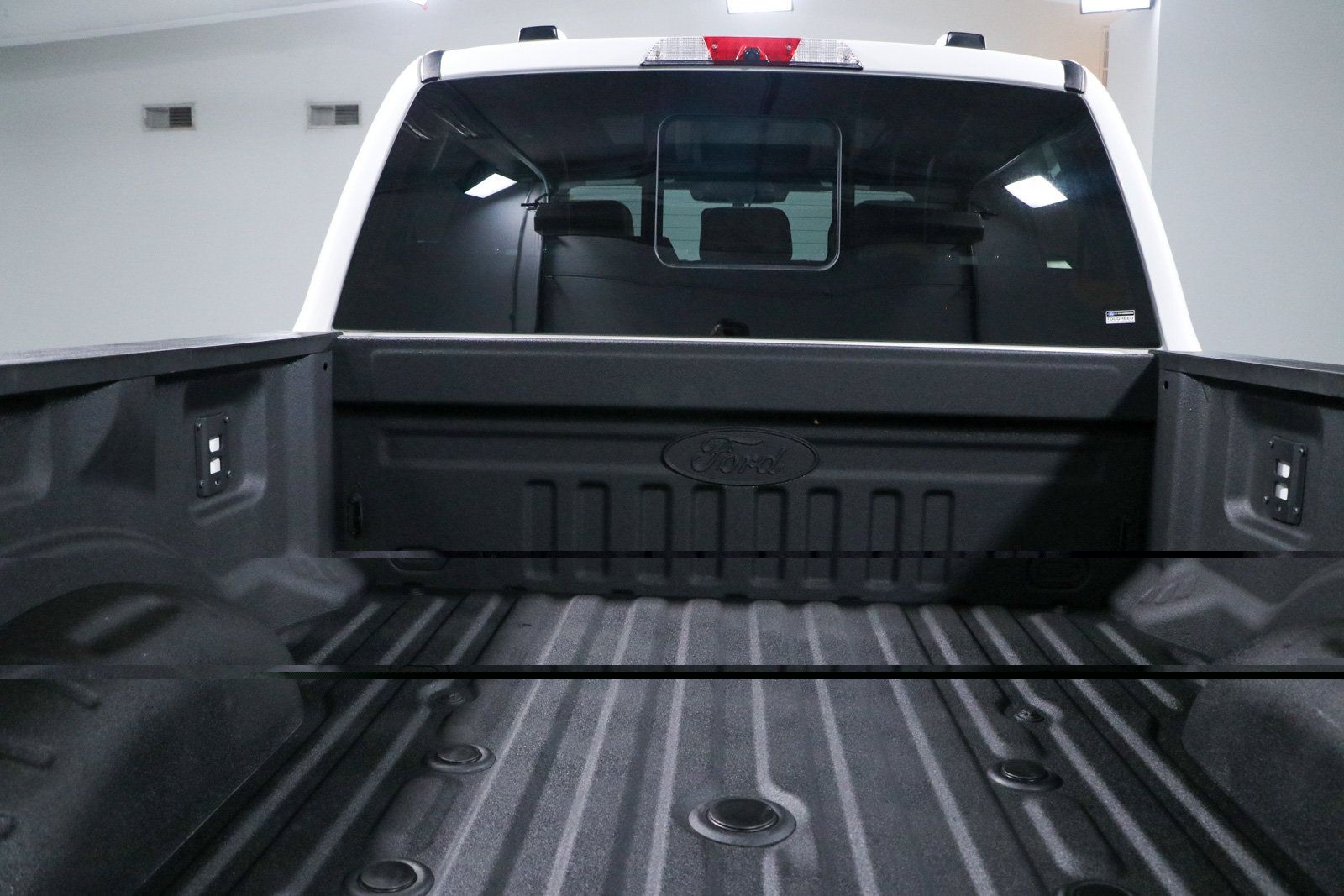 Used 2024 Ford F250 Lariat w/ Black Appearance Package AWD/4WD image 31