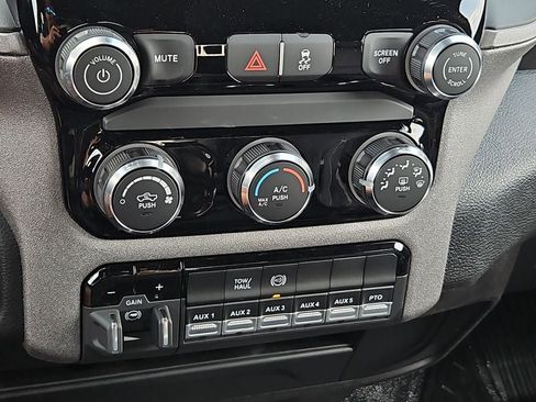 New 2026 RAM 5500 Tradesman AWD/4WD image 27