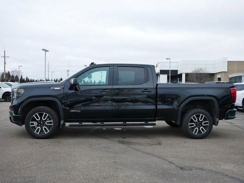 Used 2023 GMC Sierra 1500 AT4 w/ AT4 Preferred Package image 4