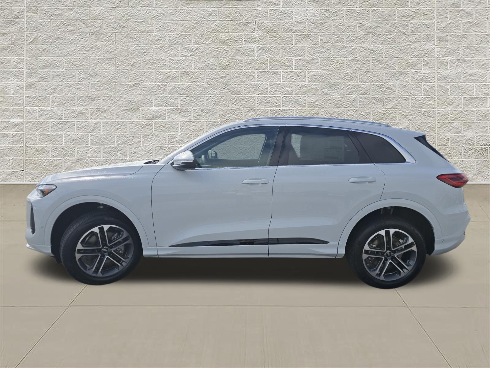 New 2026 Audi Q5 Premium AWD/4WD image 4