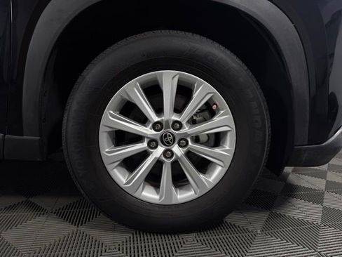 Used 2024 Toyota Grand Highlander XLE image 10