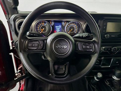 Used 2021 Jeep Gladiator Sport AWD/4WD image 12