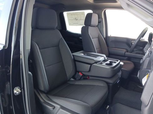 New 2025 Chevrolet Silverado 1500 Custom image 26