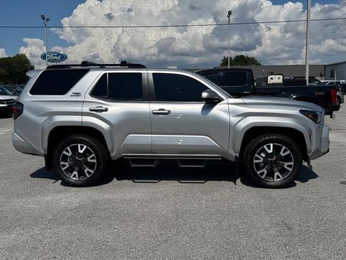 Used 2025 Toyota 4Runner TRD Sport Premium RWD image 2