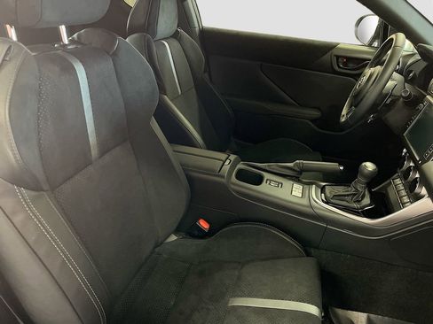 Used 2025 Toyota GR86 Premium w/ ALL Weather Mat Package (TMS) RWD image 26