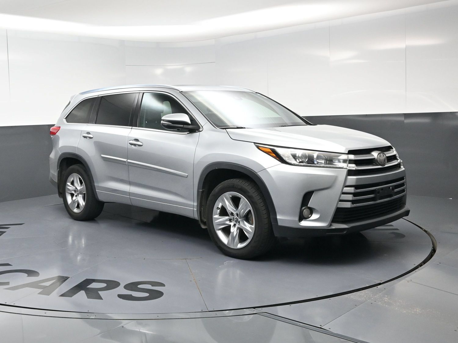 Used 2017 Toyota Highlander Limited w/ Protection Package #3 AWD/4WD image 15