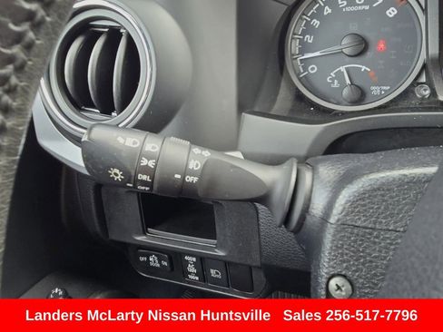 Used 2019 Toyota Tacoma TRD Off-Road image 27