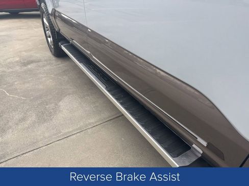 Used 2022 Ford F150 Lariat image 8