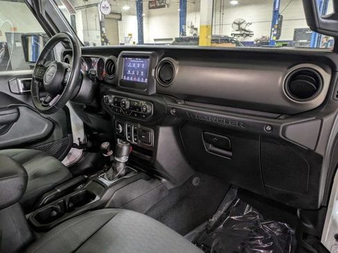 Used 2020 Jeep Wrangler Sport AWD/4WD image 14