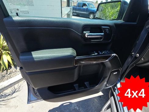 Used 2021 Chevrolet Silverado 1500 LT Trail Boss w/ Convenience Package II AWD/4WD image 21