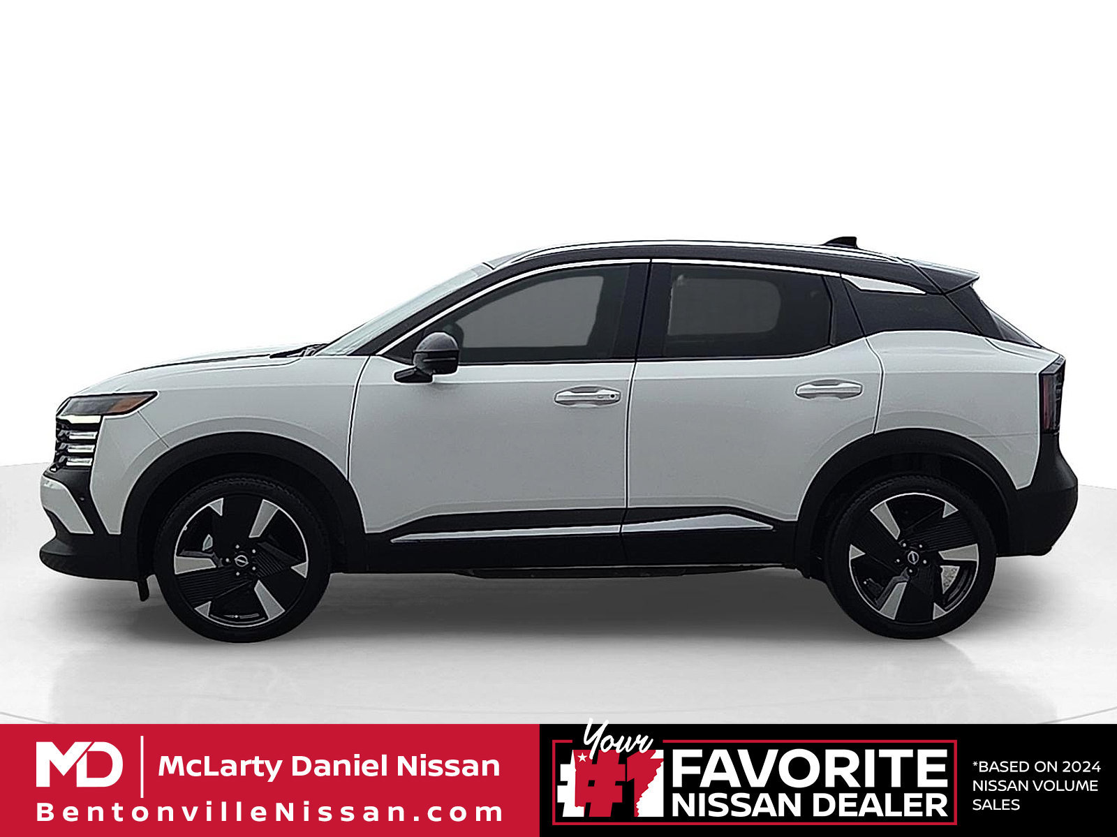 Used 2025 Nissan Kicks SR AWD/4WD image 3
