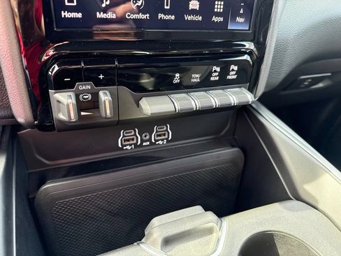 Used 2026 RAM 2500 Big Horn AWD/4WD image 24