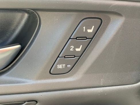 Used 2023 Honda Accord Touring image 7