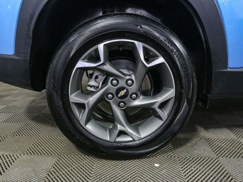 Used 2025 Chevrolet Trax LT w/ Driver Confidence Package image 15