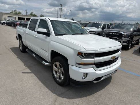 Used 2018 Chevrolet Silverado 1500 LT w/ All Star Edition AWD/4WD image 23