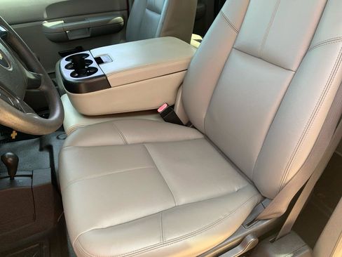 Used 2008 Chevrolet Silverado 2500 W/T image 23