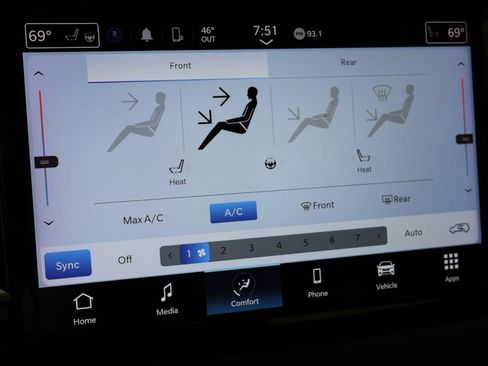 Used 2024 Chrysler Pacifica Touring-L FWD image 49