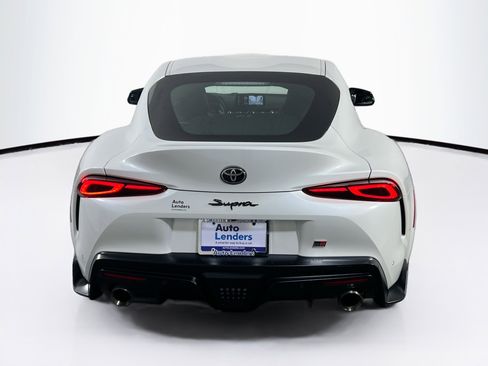 Used 2024 Toyota Supra Premium image 6