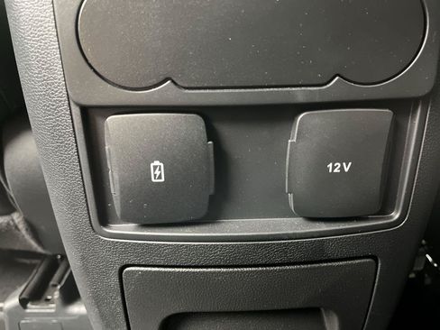 Used 2024 Ford Explorer XLT w/ Equipment Group 202A AWD/4WD image 16