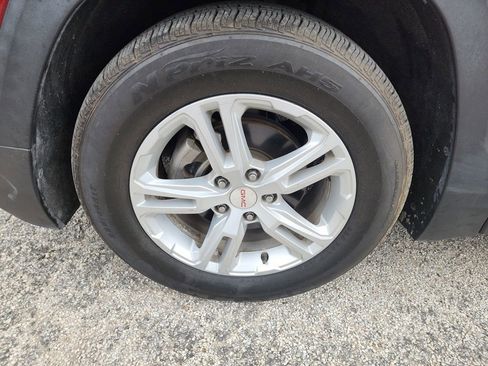 Used 2021 GMC Terrain SLE image 11